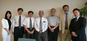 台湾・成功大学の国際政治経済研究所長らが本学を訪問