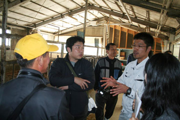 韓国の畜産農家が食資源教育研究センターを見学しました