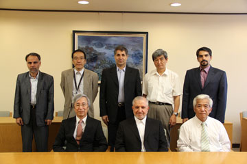 アザド大学長一行が神戸大学を訪問しました
