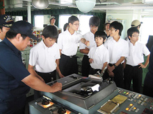 神戸大学海事科学部と附属学校との連携授業を開催しました