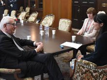 Student Ambassador had an interview to Dr. Hans-Gert Pöttering01