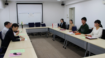 懇話会風景
