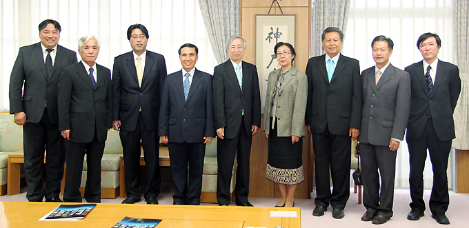 A courtesy call by the Director General of the Laotian Ministry of Education