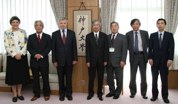 リュボミル・トドロフ駐日ブルガリア大使が神戸大学を訪問しました