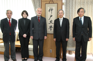 ドゥラホミール・シュトス駐日スロバキア共和国大使が神戸大学を訪問しました