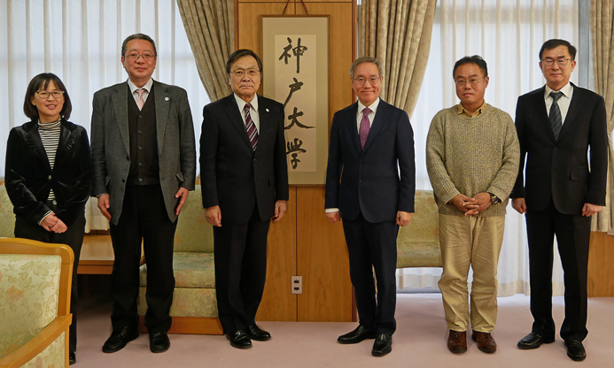 Visit from the Consulate General of the Republic of Korea in Kobe_image01