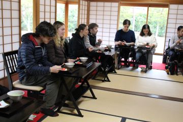 a presentation in japanese